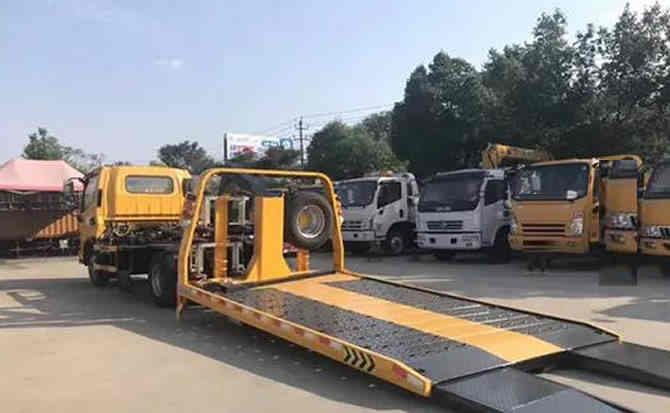 龙山汽车中途维修案例