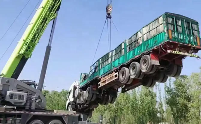 龙山道路脱困救援案例